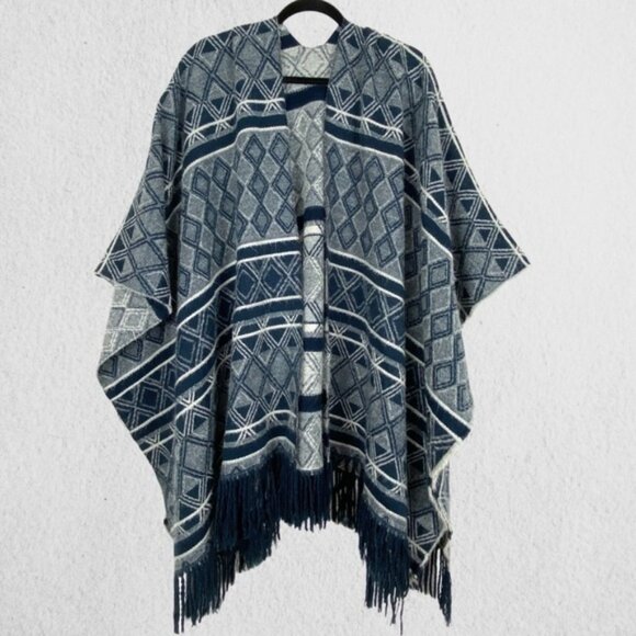 Open Front Poncho / Cape with Fringe - Picture 1 of 7